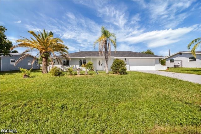 2339 Lake View BLVD, Port Charlotte, FL 33948