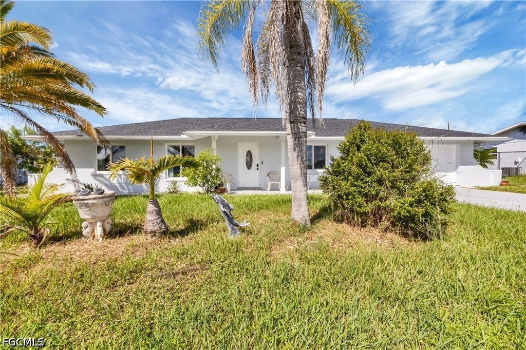 2339 Lake View BLVD, Port Charlotte, FL 33948
