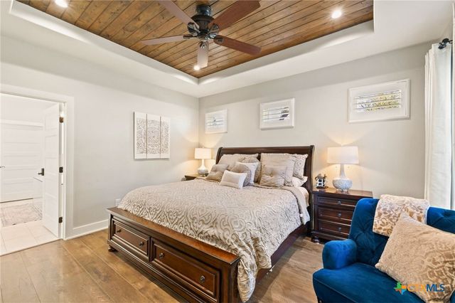 338 Morning Dew Drive, Round Mountain, TX 78663