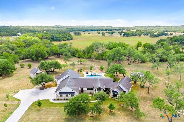 338 Morning Dew Drive, Round Mountain, TX 78663