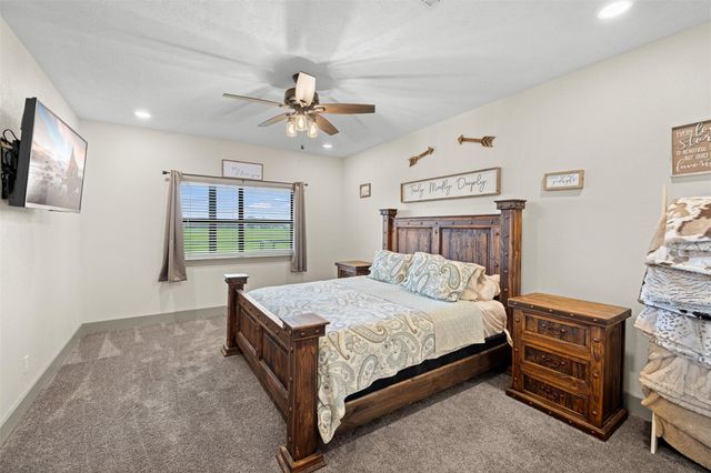 493 Hodde Road, Carmine, TX 78932