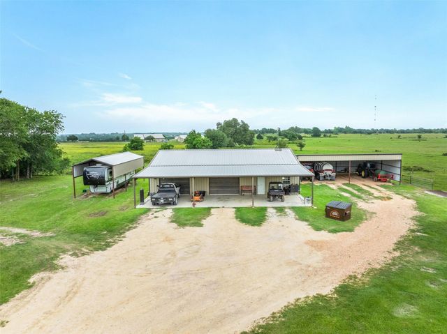 493 Hodde Road, Carmine, TX 78932