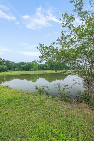 493 Hodde Road, Carmine, TX 78932