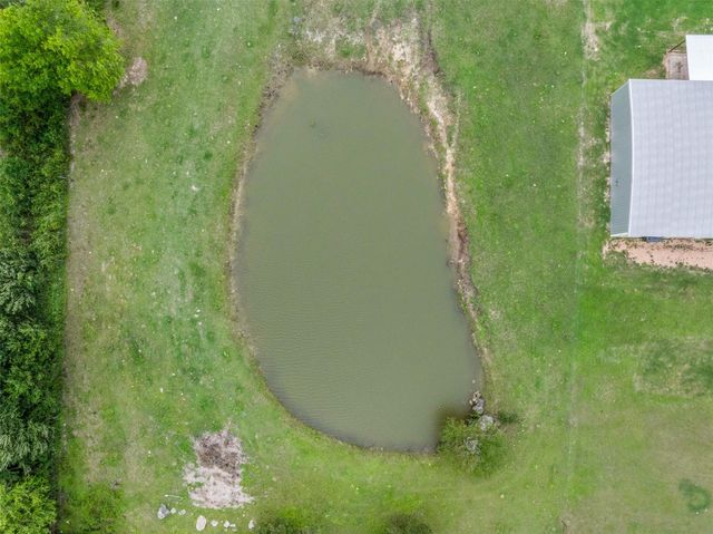 493 Hodde Road, Carmine, TX 78932