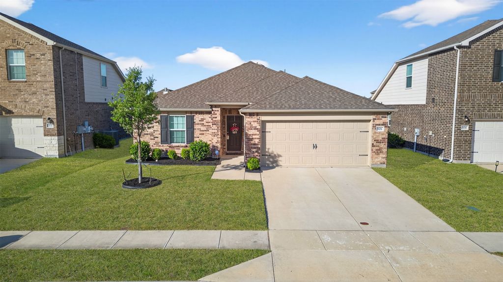 506 Banbury Court, Forney, TX 75126