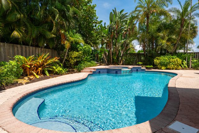 701 SW 5th Street, Boca Raton, FL 33486