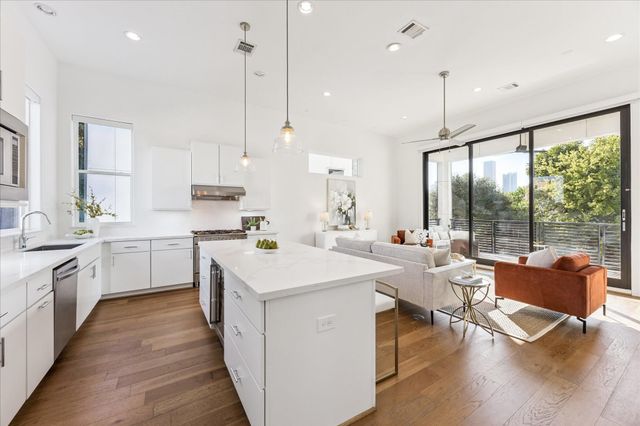 2414 Canal Street F, Houston, TX 77003