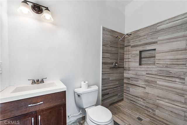 5651 Radford, Valley Village, CA 91607