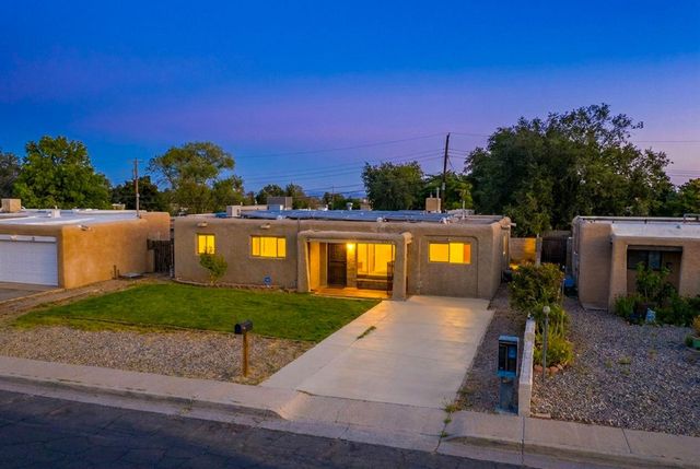2629 E Christine Street NE, Albuquerque, NM 87112
