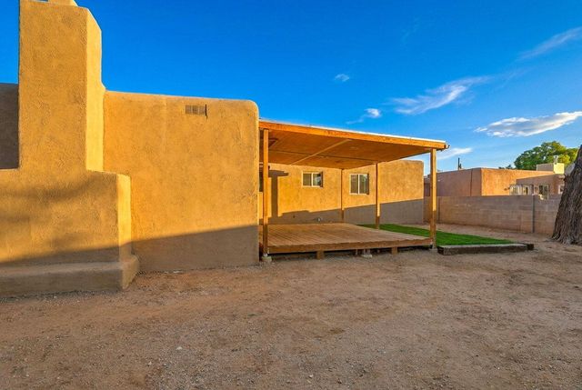 2629 E Christine Street NE, Albuquerque, NM 87112