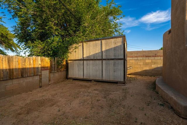 2629 E Christine Street NE, Albuquerque, NM 87112