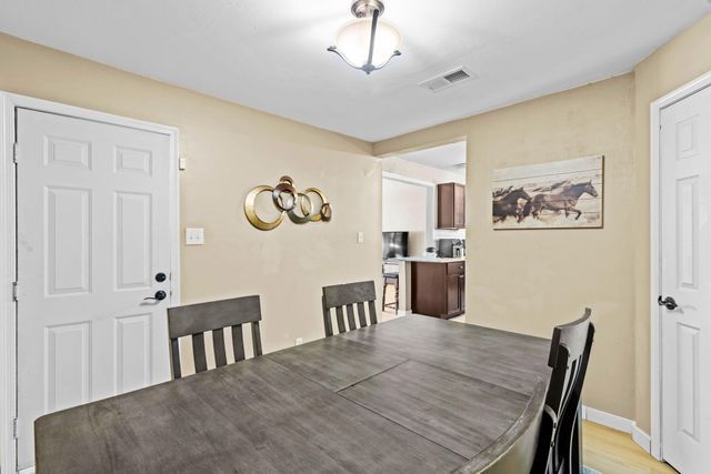 2629 E Christine Street NE, Albuquerque, NM 87112
