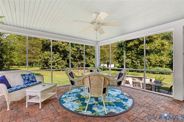 8450 Cheraw Rd, Mechanicsville, VA 23116
