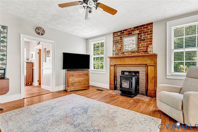 8450 Cheraw Rd, Mechanicsville, VA 23116