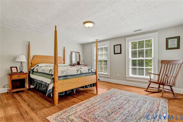 8450 Cheraw Rd, Mechanicsville, VA 23116