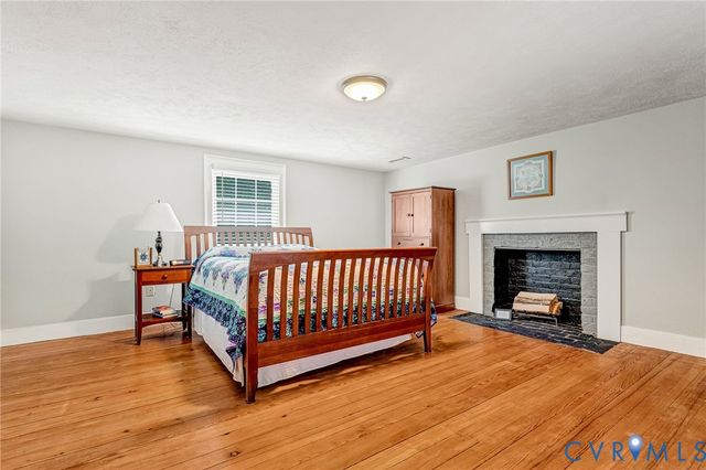 8450 Cheraw Rd, Mechanicsville, VA 23116