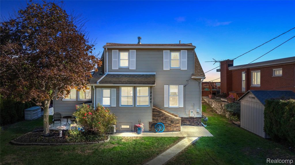 3946 Lakeshore Drive, Frenchtown Township, MI 48166