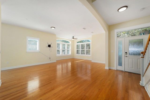 107 NE 4TH STREET, Gainesville, FL 32601