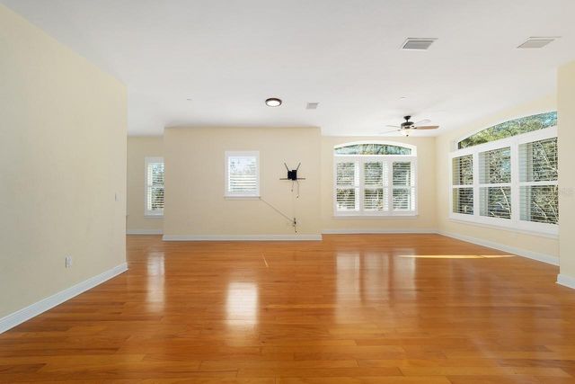 107 NE 4TH STREET, Gainesville, FL 32601