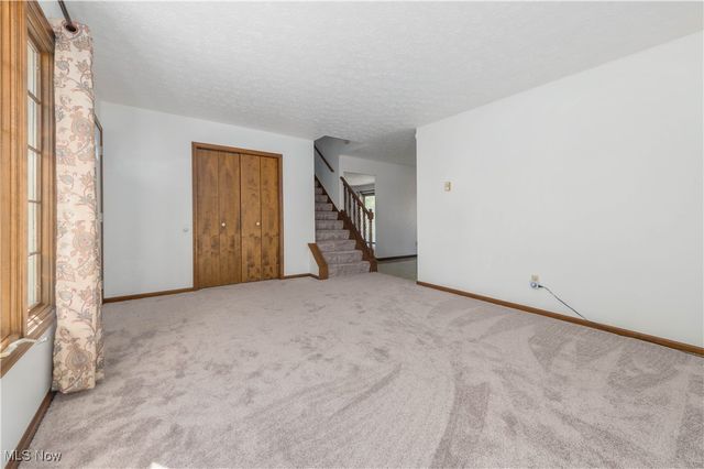 5614 S Nantucket Drive, Lorain, OH 44053