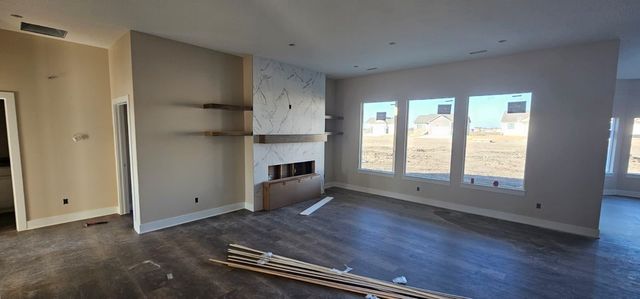 1530 E Appleton St, Valley Center, KS 67147