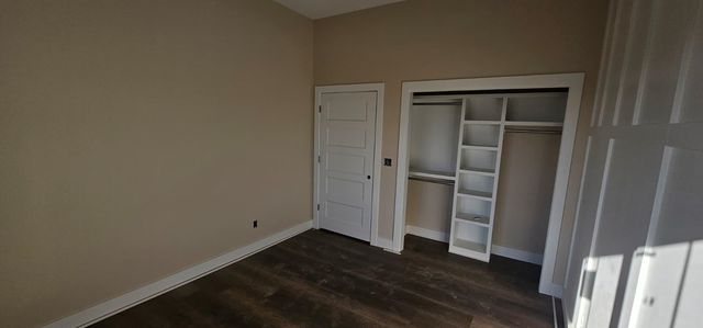 1530 E Appleton St, Valley Center, KS 67147