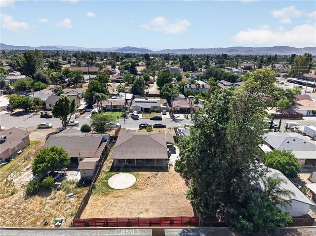 26296 Investors, Hemet, CA 92544