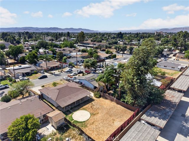 26296 Investors, Hemet, CA 92544