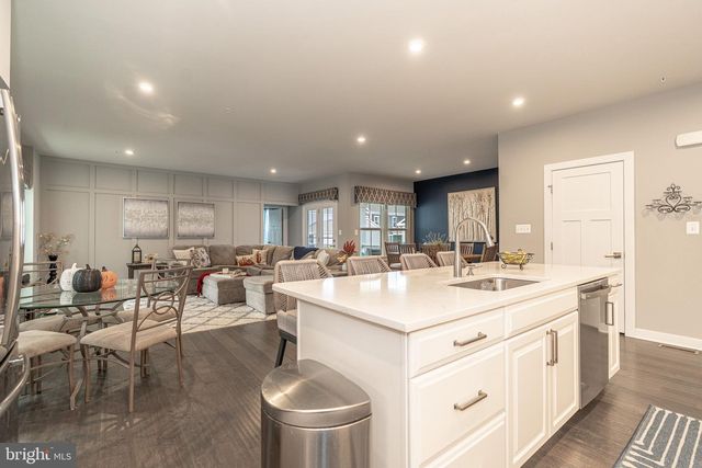 508 LADYWELL ST, Middle River, MD 21220