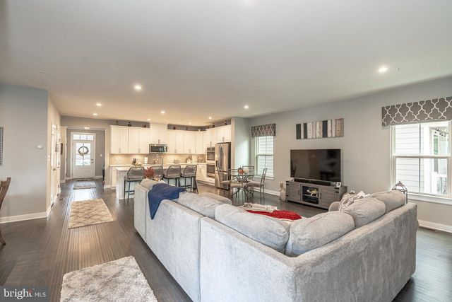 508 LADYWELL ST, Middle River, MD 21220
