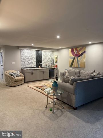 508 LADYWELL ST, Middle River, MD 21220