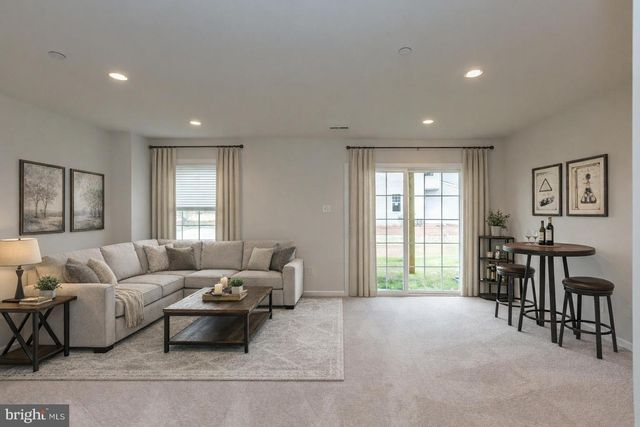 506 PARK RD, Spring City, PA 19475