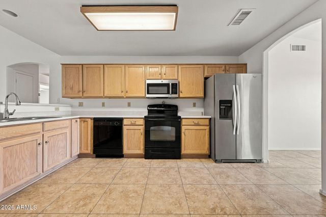 531 W SIERRA MADRE Avenue, Gilbert, AZ 85233