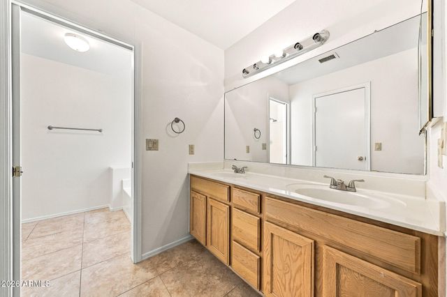 531 W SIERRA MADRE Avenue, Gilbert, AZ 85233