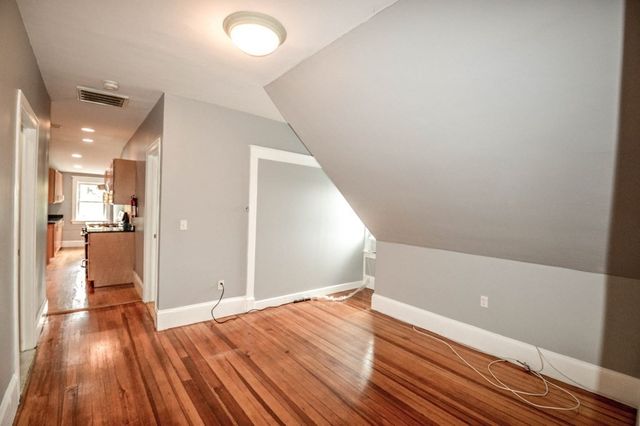 229-231 Chestnut Hill Ave 3, Boston, MA 02135