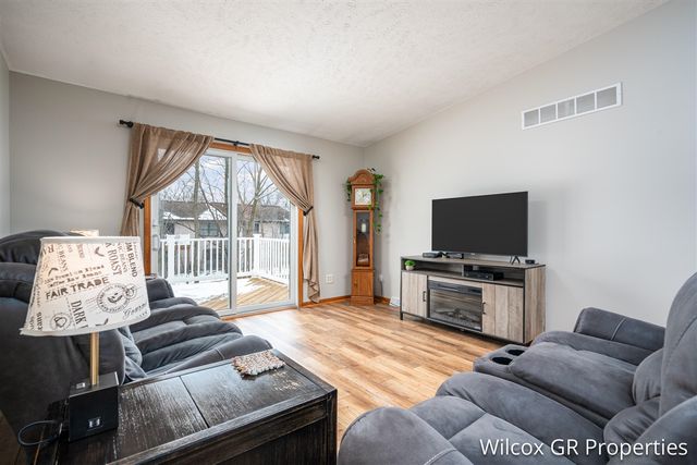 5278 Swanwood Street, Caledonia, MI 49316