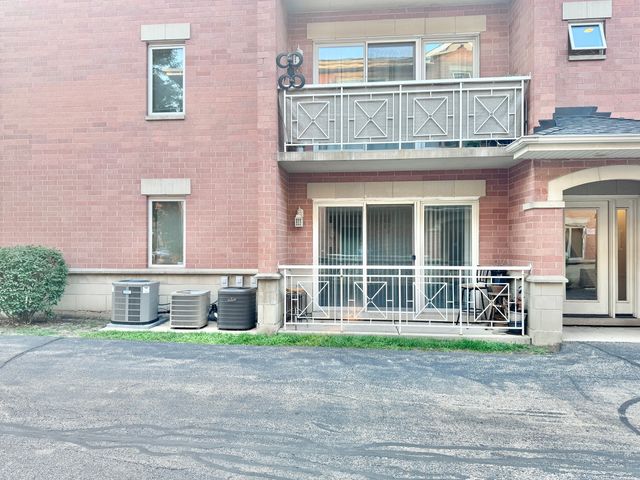 5965 N NORTHWEST Highway 101, Chicago, IL 60631