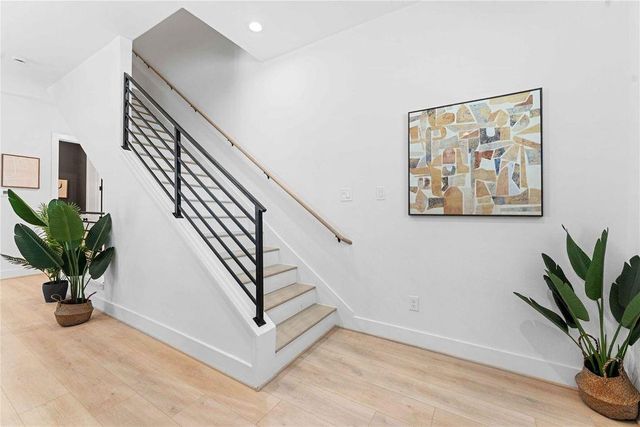 2524 Live Oak Street, Houston, TX 77004