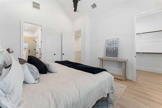 2524 Live Oak Street, Houston, TX 77004