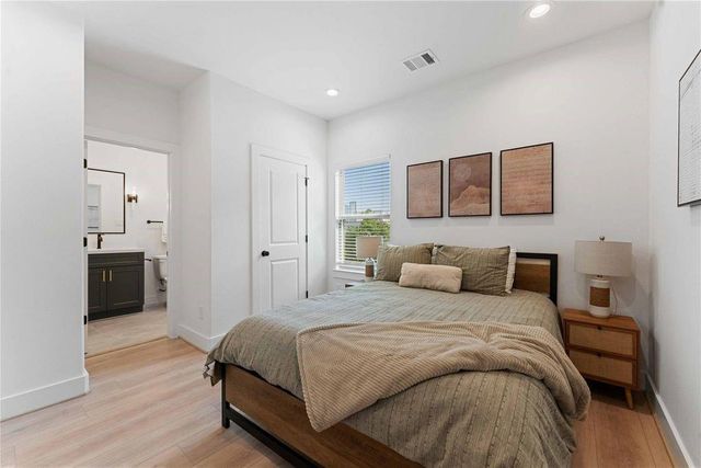 2524 Live Oak Street, Houston, TX 77004