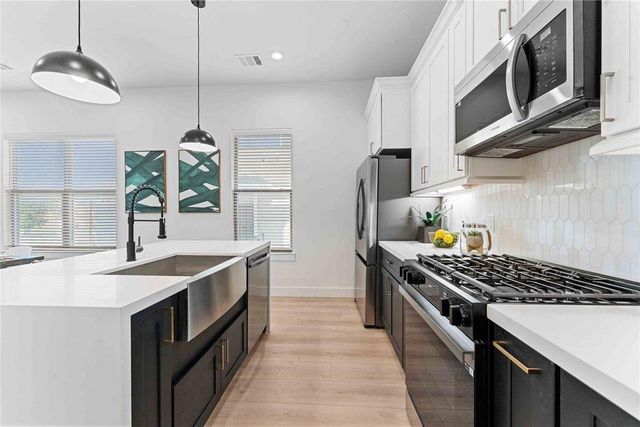 2524 Live Oak Street, Houston, TX 77004