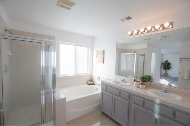 2668 Scott Avenue, Clovis, CA 93611