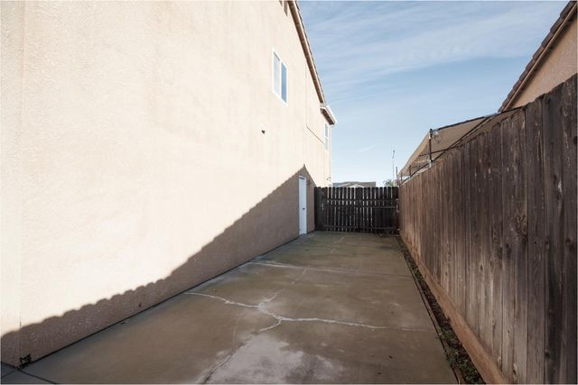 2668 Scott Avenue, Clovis, CA 93611