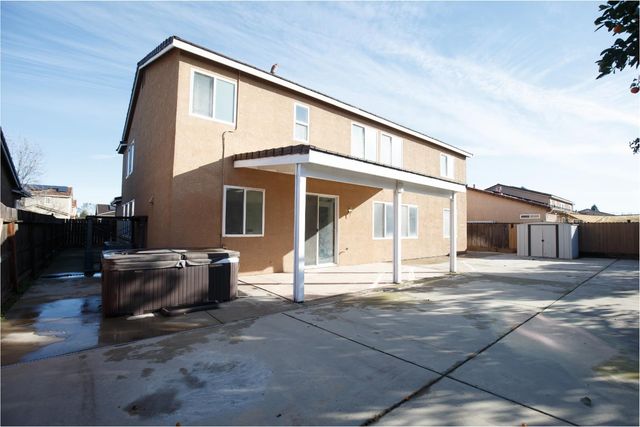 2668 Scott Avenue, Clovis, CA 93611