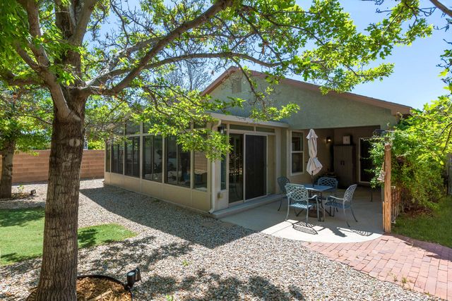 3250 Tin Cup Road NE, Rio Rancho, NM 87144