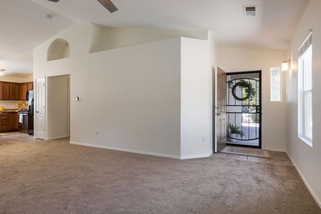 3250 Tin Cup Road NE, Rio Rancho, NM 87144