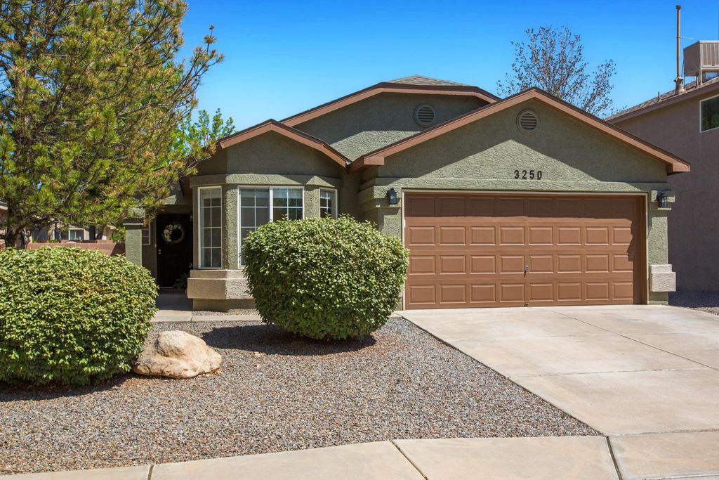 3250 Tin Cup Road NE, Rio Rancho, NM 87144