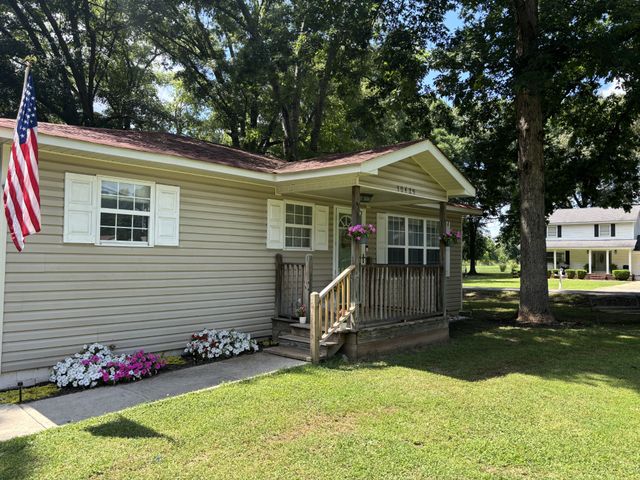 30429 Sims St, Ardmore, TN 38449