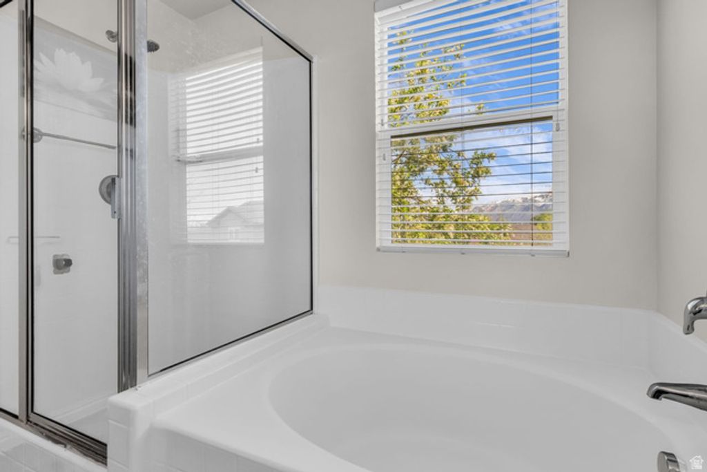 Image 16 of property listing at 4481 W PALE MOON LN, South Jordan, UT 84009