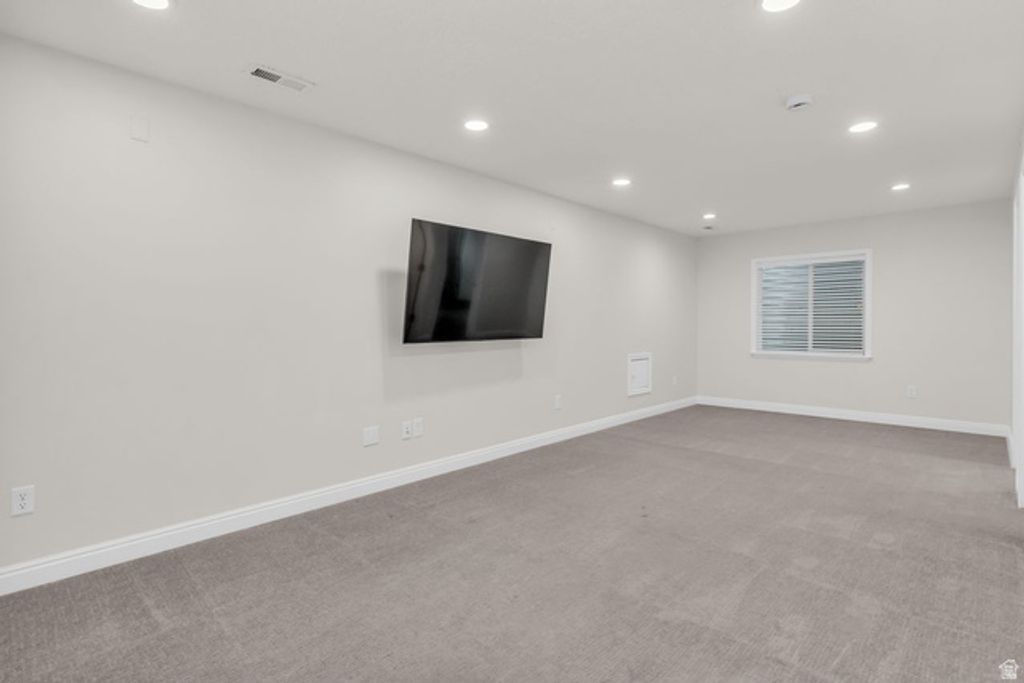 Image 23 of property listing at 4481 W PALE MOON LN, South Jordan, UT 84009